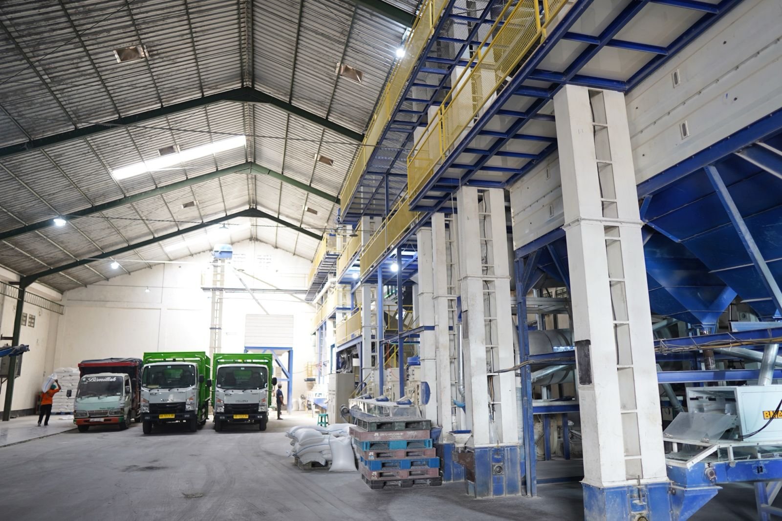 Mempercepat Distribusi Beras Berkualitas ke Pasar: Keunggulan Sistem Distribusi CV Duta Tani Sembada